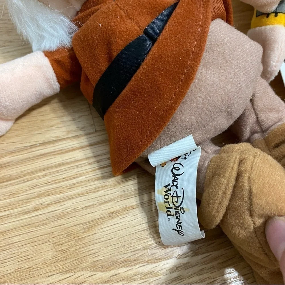 Snow White Dwarf Bean Bag Bundle NWT Disney Store Vintage Doc Plush